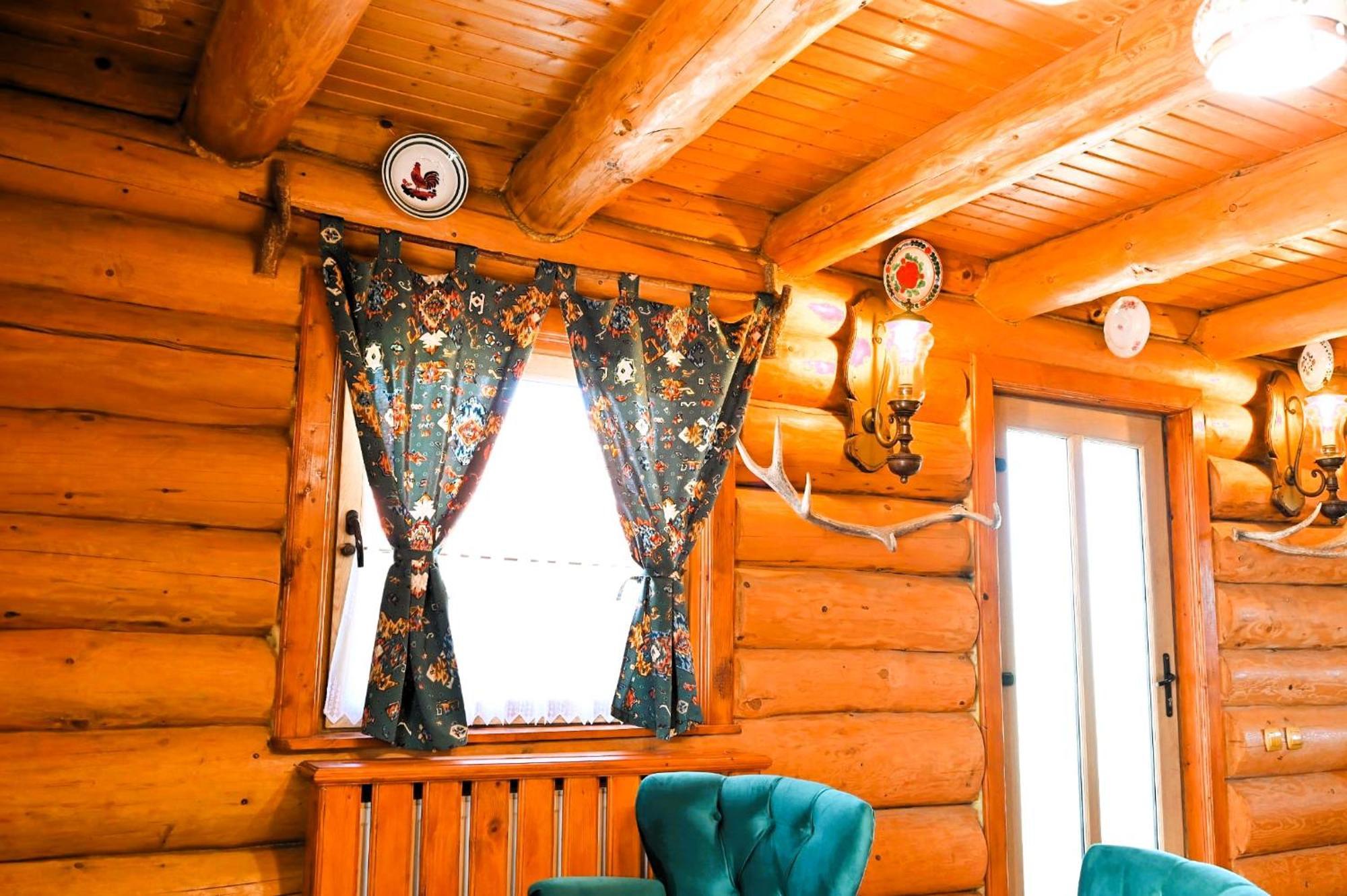 Villa Casa De Lemn Rîşnov Esterno foto