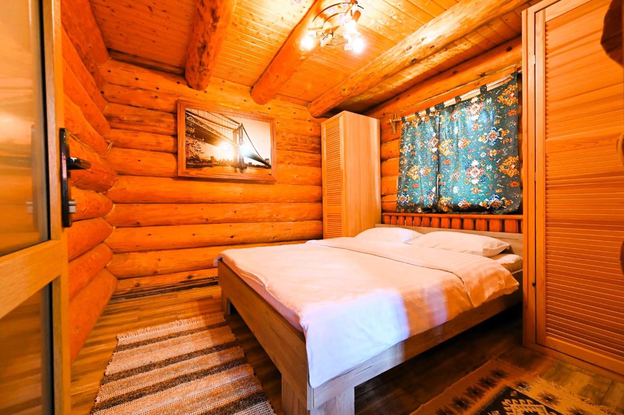 Villa Casa De Lemn Rîşnov Esterno foto