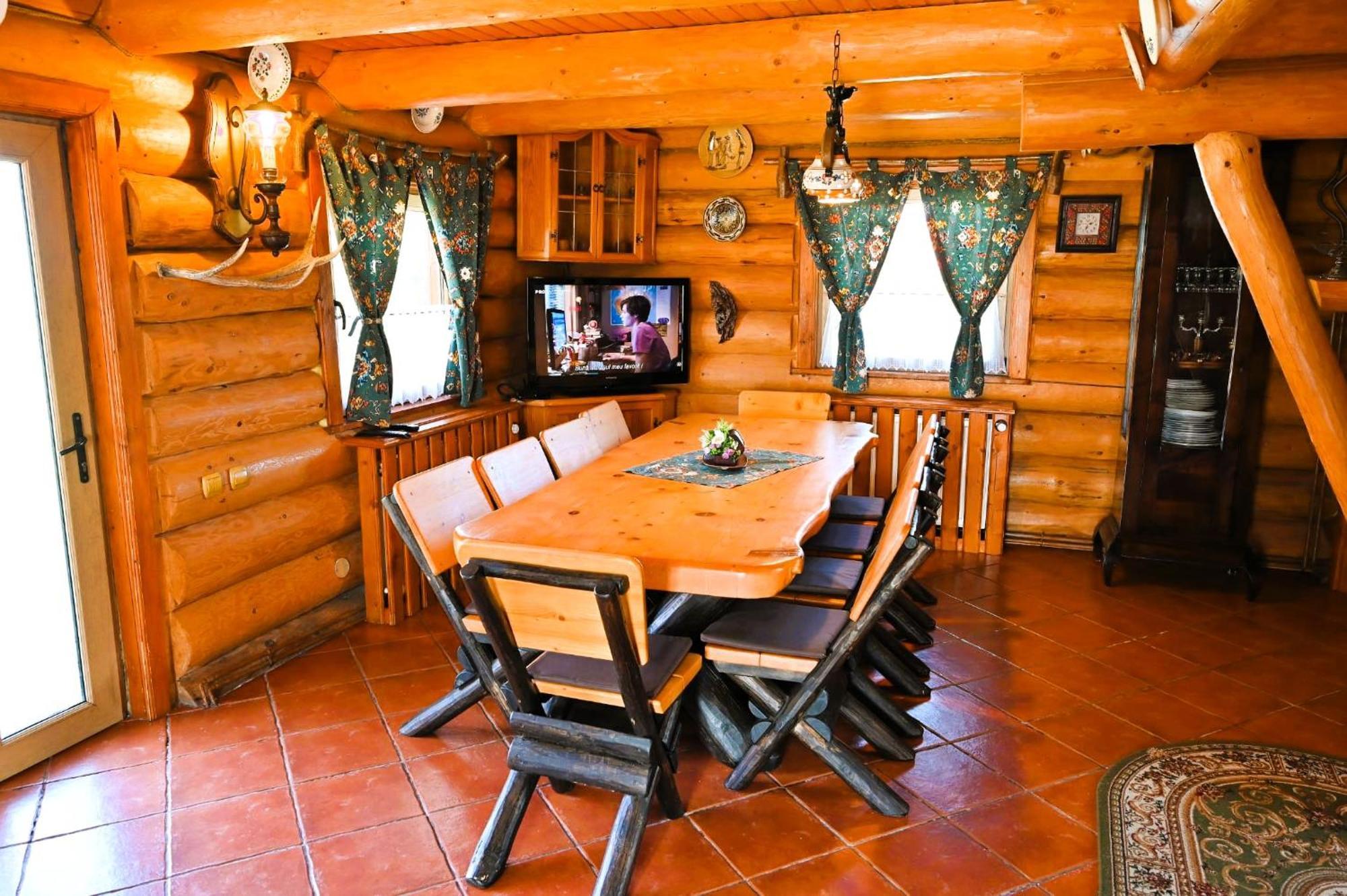 Villa Casa De Lemn Rîşnov Esterno foto